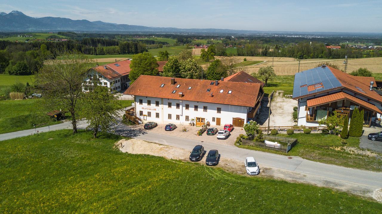 Hotel Alpenblick Riedering Esterno foto